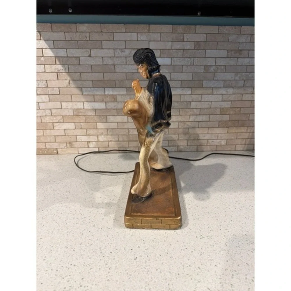 Vintage Elvis Bust‎ Chalkware Mantel Clock Guitar Working Landshire